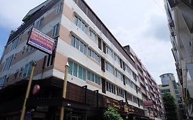 Sabai Sabai@Sukhumvit Hotel